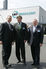 v.l.n.r.: Dipl.-Ing. Christoph Kauer, Geschäftsführer Boehlerit GmbH Co. KG, LH Mag. Franz Voves, Dr. Dieter Brucklacher, Aufsichtsratsvorsitzender der Boehlerit GmbH Co. KG. v.l.n.r.: Dipl.-Ing. Christoph Kauer, Geschäftsführer Boehlerit GmbH Co. KG, LH Mag. Franz Voves, Dr. Dieter Brucklacher, Aufsichtsratsvorsitzender der Boehlerit GmbH Co. KG.