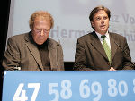 Der Moderator des Empfanges der Steirischen Industriellenvereinigung, Helmut A. Gansterer und Landeshauptmann Mag. Franz Voves im Gespräch. Foto: Industriellenvereinigung Steiermark Der Moderator des Empfanges der Steirischen Industriellenvereinigung, Helmut A. Gansterer und Landeshauptmann Mag. Franz Voves im Gespräch. Foto: Industriellenvereinigung Steiermark