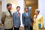 (von links): Bundesrat Prof. Herwig Hösele, Bürgermeister Mag. Siegfried Nagl, Österreich-Konvent- Präsident Dr. Franz Fiedler und Landeshauptmann Waltraud Klasnic. Foto: Gerhard Dusek