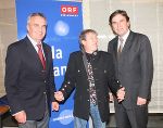 ORF-Landesdirektor Gerhard Draxler, Alex Rehak und Landeshauptmann Mag. Franz Voves gaben im Grazer Cafe faMoos den Startschuss zu „Licht ins Dunkel 2007“. Foto: Markus Leodolter