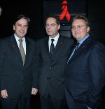 Landeshauptmann Mag. Franz Voves und die Vorstandsdirektoren der Krentschker-Bank, Dr. Michael Vollath und Konsul Dr. Georg Wolf-Schönach bei der AIDS-Gala 2007 in der Grazer Alten Universität. Landeshauptmann Mag. Franz Voves und die Vorstandsdirektoren der Krentschker-Bank, Dr. Michael Vollath und Konsul Dr. Georg Wolf-Schönach bei der AIDS-Gala 2007 in der Grazer Alten Universität.