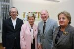  (v.l.n.r.) Literaturhausleiter Prof. Dr. Gerhard Melzer, LH Waltraud Klasnic und Literatur-Nobelpreisträger Imre Kertész mit seiner Frau Magda vor der Lesung im Grazer Literaturhaus. Foto: Dusek
