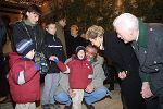 LH Waltraud Klasnic und der Mariazeller Bürgermeister Helmut Pertl bei der Eröffnung des Mariazeller Adventmarktes. Foto: Dusek