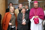 (v.l.) Renate Götschl, Landesrat Hermann Schützenhöfer (verdeckt), Landeshauptmann Waltraud Klasnic und Bischof Dr. Egon Kapellari. Foto: Gerhard Dusek (v.l.) Renate Götschl, Landesrat Hermann Schützenhöfer (verdeckt), Landeshauptmann Waltraud Klasnic und Bischof Dr. Egon Kapellari. Foto: Gerhard Dusek