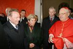  v.l.n.r. Der slowakische Präsident Rudolf Schuster, LH Waltraud Klasnic und Kardinal-Staatssekretär Angelo Sodano bei der Wallfahrt der Völker in Mariazell, Foto Dusek 