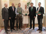v.l.: Die Landesräte Johann Seitinger und Manfred Wegscheider, Wolfgang Loitzl, Marion Kreiner, LH Franz Voves und Christoph Sumann v.l.: Die Landesräte Johann Seitinger und Manfred Wegscheider, Wolfgang Loitzl, Marion Kreiner, LH Franz Voves und Christoph Sumann
