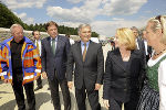 Koralm-Baustellenbesichtigung mit LH Gerhard Dörfler, LH Franz Voves, Bundeskanzler Werner Faymann, Bundesministerin Doris Bures und Landesrätin Kristina Edlinger-Ploder (v. l.) ©      