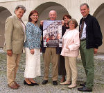 (von links) Wolfgang Müller-Lorenz, Monique Johannssen, Viktor Fortin, Musiksalon Erfurt-„Hausherrin“ Heidemarie Wigand, Gerda Klimek und Landeskulturchef Dr. Josef Marko. Foto: Landespressedienst