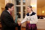 LH Voves mit Medizinalrätin Barbara Hagen