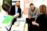 Erich Korzinek und Ferdinand Krainer im Gespräch mit Mitarbeiterinnen der Kulturvermittlung Steiermark Erich Korzinek und Ferdinand Krainer im Gespräch mit Mitarbeiterinnen der Kulturvermittlung Steiermark