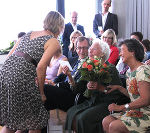 LH Franz Voves hatte Blumen für das Geburtstagskind geschickt. LH Franz Voves hatte Blumen für das Geburtstagskind geschickt.