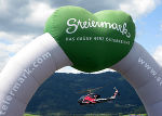 Auch die Red Bull-Cobra fliegt neben über 200 anderen Fluggeräten bei der Airpower11 im „Grünen Herzen“ Österreichs. © Luki; bei Quellenangabe honorarfrei Auch die Red Bull-Cobra fliegt neben über 200 anderen Fluggeräten bei der Airpower11 im „Grünen Herzen“ Österreichs.