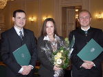 von links: Univ.-Prof. Dipl.-Ing. Dr. Jakob Woisetschläger, Univ.-Prof. Dr. Marianne Hilf und Vizerektor Univ.-Prof. Dr. Martin Polaschek.