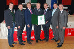 Die Vertreter der Wirtschaft beim Festakt: Regionalstellen-Leiter Thomas Heuberger, Harald Scherz, WK-Präsident Josef Herk, Ferdinand Roth, LR Christian Buchmann, Spartenobmann Wolfgang Sauer und Regionalstellenobmann Günther Stangl (v.l.) © Fotos: Modehaus Roth; bei Quellenangabe honorarfrei Die Vertreter der Wirtschaft beim Festakt: Regionalstellen-Leiter Thomas Heuberger, Harald Scherz, WK-Präsident Josef Herk, Ferdinand Roth, LR Christian Buchmann, Spartenobmann Wolfgang Sauer und Regionalstellenobmann Günther Stangl (v.l.)