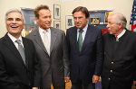 BK Faymann, Schwarzenegger, LH Voves und LH a.D. Krainer (v.l.) © Fotos: Land Steiermark; bei Quellenangabe honorarfrei BK Faymann, Schwarzenegger, LH Voves und LH a.D. Krainer (v.l.)