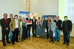 Das Energieteam der Stadtgemeinde Liezen mit LR Siegfried Schrittwieser (7.v.l.), Bgm. Rudolf Hakel (6.v.r.) und Helga Rally vom Landesenergieverein (4.v.r.)
