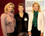 LR Elisabeth Grossmann (r.), Alexandra Nagl (Leiterin FA 6A) und Martina Grötschnig von der Koordinationsstelle für Generationen (Mitte) luden zur ersten steirischen Generationen-Fachtagung. © Foto: Landespressedienst/Schüttbacher; bei Quellenangabe honorarfrei LR Elisabeth Grossmann (r.), Alexandra Nagl (Leiterin FA 6A) und Martina Grötschnig von der Koordinationsstelle für Generationen (Mitte) luden zur ersten steirischen Generationen-Fachtagung.