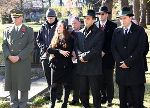 Auch auf dem jüdischen Friedhof wurde gemeinsam mit der Präsidentin der israelitischen Kultusgemeinde Ruth Yu-Szammer (2. v. l.) den Opfern der Weltkriege gedacht. © Fotos: steiermark.at/Schüttbacher Auch auf dem jüdischen Friedhof wurde gemeinsam mit der Präsidentin der israelitischen Kultusgemeinde Ruth Yu-Szammer (2. v. l.) den Opfern der Weltkriege gedacht.