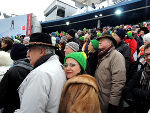 Botschafter aus aller Welt bei der Abfahrt der Herren in Schladming