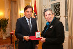 Beatrix Elisabeth Pfeifer mit LH Franz Voves
