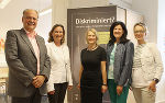 Josef Ebner und Sabine Schulze-Bauer (3.v.l.) begrüßten LR Bettina Vollath sowie die beiden LAbg. Barbara Riener und Alexandra Pichler-Jessenko im neuen Büro. (v.l.) © Foto: steiermark.at/Jammernegg; bei Quellenangabe honorarfrei
