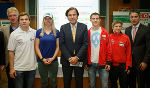 Ernst Köppel (NLZ), Luca Dallago, Marion Kreiner, LH Voves, Marco Dallago, Veronika Windisch und StR Hohensinner (v.l.) bei der Präsentation © steiermark.at (GEPA Pictures); bei Quellenangabe honorarfrei Ernst Köppel (NLZ), Luca Dallago, Marion Kreiner, LH Voves, Marco Dallago, Veronika Windisch und StR Hohensinner (v.l.) bei der Präsentation