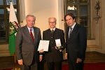 Goldenes Ehrenzeichen verliehen an: Ferdinand Fladischer 
