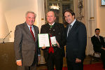 Goldenes Ehrenzeichen verliehen an: Erhard Mariacher 
