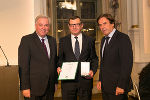 Herbert Naderer mit LH Franz Voves und LH-Vize Hermann Schützenhöfer © Foto: steiermark.at/Frankl; bei Quellenangabe honorarfrei