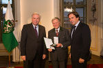 Hannes Merl mit LH Franz Voves und LH-Vize Hermann Schützenhöfer 