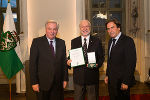 Franz Szabo mit LH Franz Voves und LH-Vize Hermann Schützenhöfer