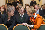 Hermann Schützenhöfer verlieh die Josef Krainer-Heimatpreise 2014 in den Kategorien Schauspiel, Sport, Sozialaktivitäten, Wirtschaft und Kultur in der Grazer Burg