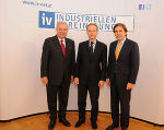 LH-Stv. Hermann Schützenhöfer, IV-Präsident Georg Kapsch und LH Franz Voves (v.l.)  © Foto: Markus Prantl, bei Quellenangabe honorarfrei