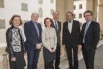 LR Bettina Vollath, Polizeidir. Josef Klamminger, Rektorin Elgrid Messner, LAD Helmut Hirt, Univ.-Prof. Bernd Schilcher und LR Christopher Drexler (v.l.) 