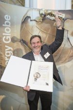 Alexander Schloffer, Feistritzwerke-Steweag nahm den Preis im Namen der "Solar Smart City Gleisdorf" entgegen.