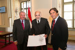 Die Landeshauptleute Franz Voves und Hermann Schützenhöfer mit Wolfgang Bückner