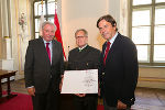 Die Landeshauptleute Franz Voves und Hermann Schützenhöfer mit Reinhard Lechner