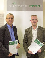 Josef Holzer und Martin Mayer, Leiter der Landesstatistik, präsentierten heute die aktuellen Bevölkerungsdaten im Medienzentrum Steiermark, v.r. © Foto: steiermark.at/Leiss; bei Quellenangabe honorarfrei