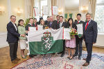 Die erfolgreichen steirischen Nachwuchsfachkräfte mit LH Schützenhöfer, LH-Stv. Schickhofer, LR Buchmann, II. LT.Präs. Khom und Präs. Herk © Foto: steiermark.at/Fischer; bei Quellenangabe honorarfrei