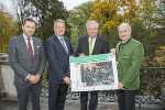 Landesforstdirektor Michael Luidold präsentierte die neue Onlineplattform Landwirtschaftsminister Andrä Rupprechter, LH Hermann Schützenhöfer und LR Johann Seitinger (v.l.) Landesforstdirektor Michael Luidold präsentierte die neue Onlineplattform Landwirtschaftsminister Andrä Rupprechter, LH Hermann Schützenhöfer und LR Johann Seitinger (v.l.)