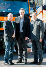 Karl Lautner, Leiter FA STED, Regionalleiter Wolfgang Auinger und Vorgänger Helmut Fritz bei der Übergabe in Judenburg (v.r.) ©      
