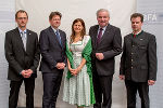 Thomas Sparl, Wolfgang Taucher, LR Doris Kampus, LH Hermann Schützenhöfer und Gerald Ortner (v.l.) bei der Eröffnung der neuen Außenstelle in Graz-Puntigam