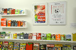 Bis 7. Oktober kann die literarische Fußball-Schau in der Landesbibliothek besichtigt werden. © Fotos: Stmk. Landesbibliothek; bei Quellenangabe honorarfrei Bis 7. Oktober kann die literarische Fußball-Schau in der Landesbibliothek besichtigt werden.