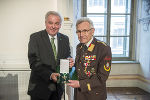 LH Hermann Schützenhöfer mit Eduard Hutter