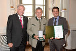 Landeshauptmann Hermann Schützenhöfer und Landeshauptmann-Stellvertreter Michael Schickhofer mit Erwin Gruber