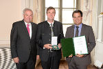 Landeshauptmann Hermann Schützenhöfer und Landeshauptmann-Stellvertreter Michael Schickhofer mit Friedrich Reisinger