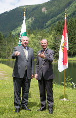 Dirigenten der Bundesländer: LH Hermann Schützenhöfer und LH Wilfried Haslauer auf der Waldhäuslalm. © Bilder: Steiermark.at/Leiss; Verwendung bei Quellenangabe honorarfrei