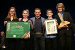 Siegreiches Ensemble: Anna Berger, Kristina Klammer, Ensembleleiter Reinhard Uhl, Jakob Wohlfahrt und Christopher Klug (v.l.) von "4wood"