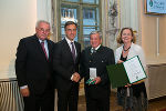 Goldene Ehrenzeichen des Landes Steiermark verliehen: LH Schützenhöfer, Bgm. Nagl, Franz Schwarzl und LT-Präs. Vollath