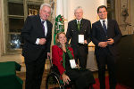 Ehrenzeichen des Landes Steiermark verliehen: LH Hermann Schützenhöfer, Bgm. a.D. Barbara Krenn, Bgm. a.D. Günther Posch und Landeshauptmann-Stellvertreter Michael Schickhofer (v. l.)